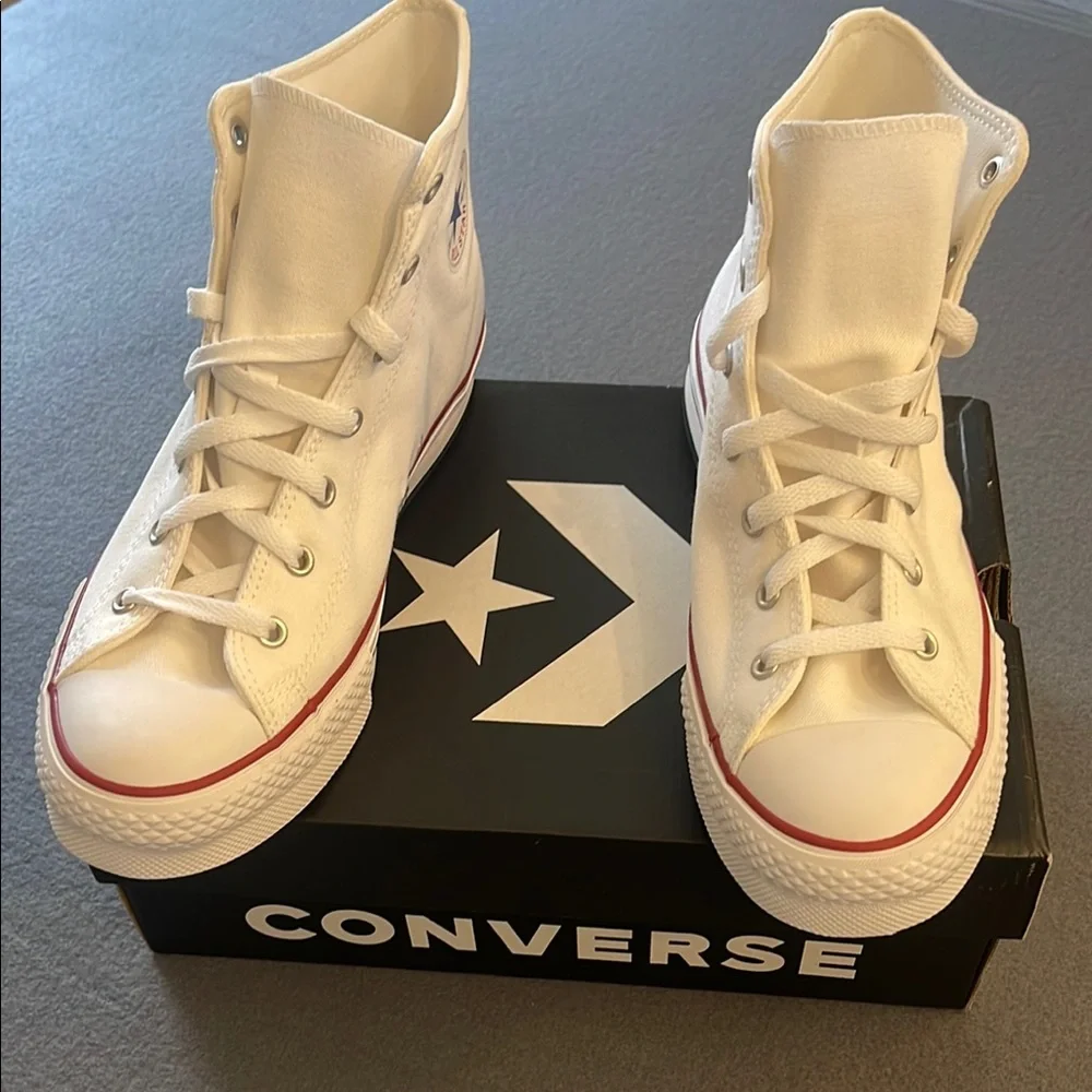 Brand New with box Converse White Canvas High-Tops with Red Trim - Picture 1 of 6